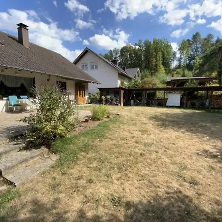 Grosszugige Mit Garten